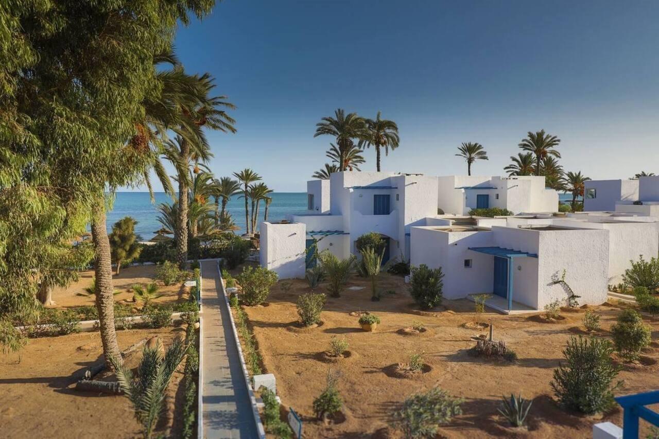 Hari Club Beach Resort Aghīr Dış mekan fotoğraf
