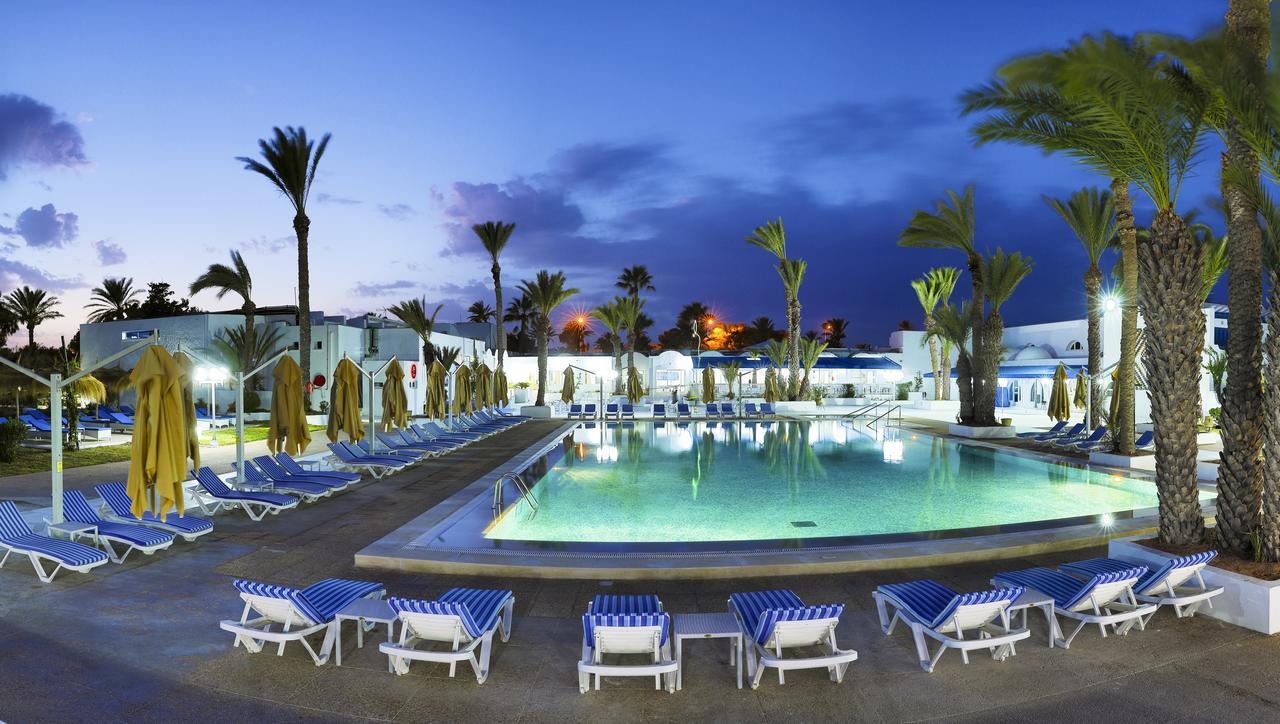 Hari Club Beach Resort Aghīr Dış mekan fotoğraf