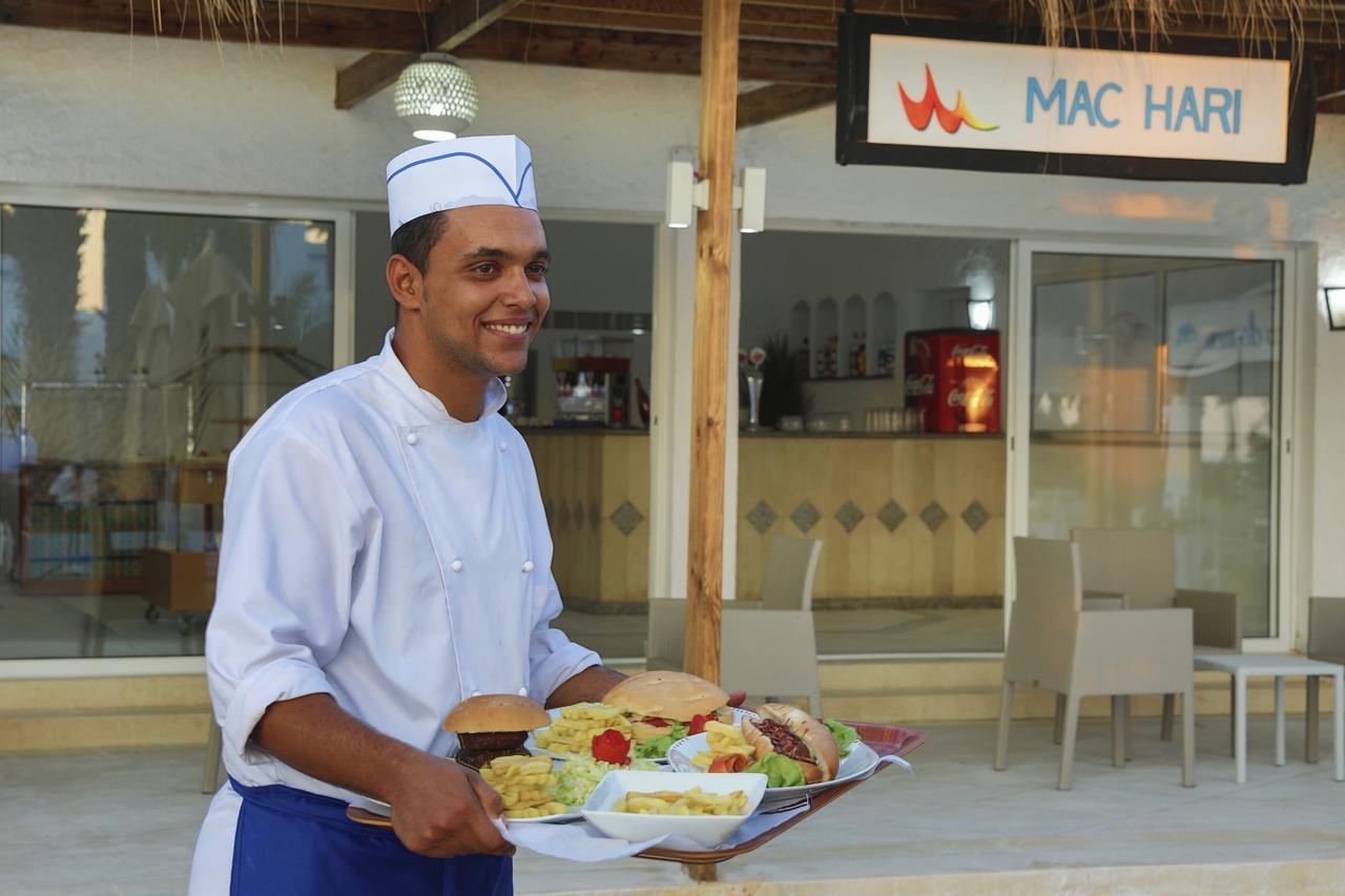 Hari Club Beach Resort Aghīr Dış mekan fotoğraf
