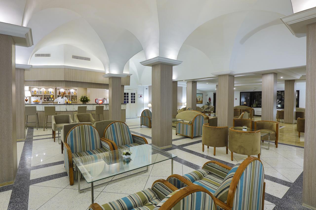 Hari Club Beach Resort Aghīr Dış mekan fotoğraf