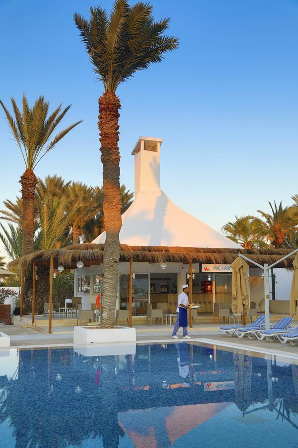 Hari Club Beach Resort Aghīr Dış mekan fotoğraf