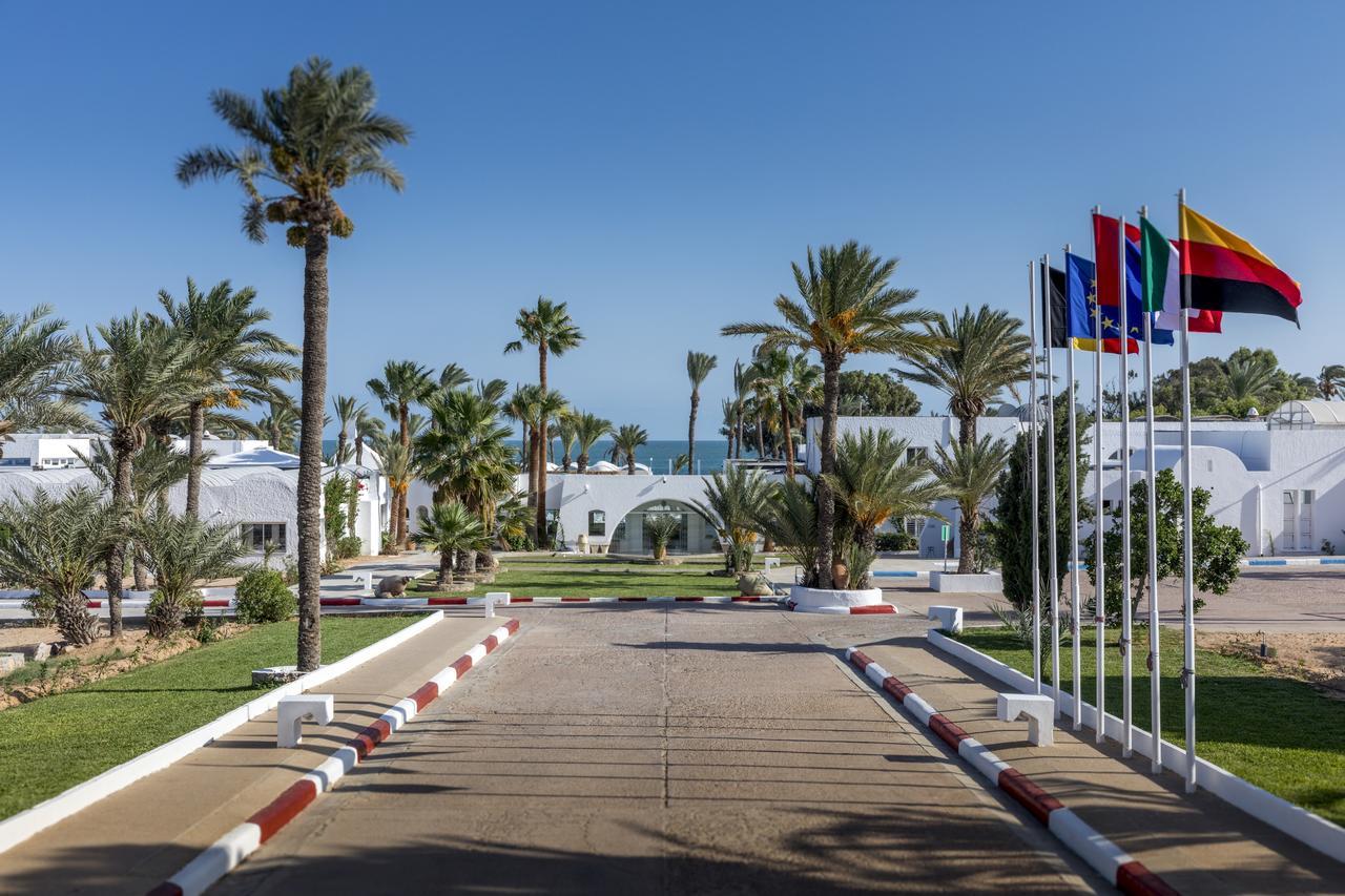 Hari Club Beach Resort Aghīr Dış mekan fotoğraf