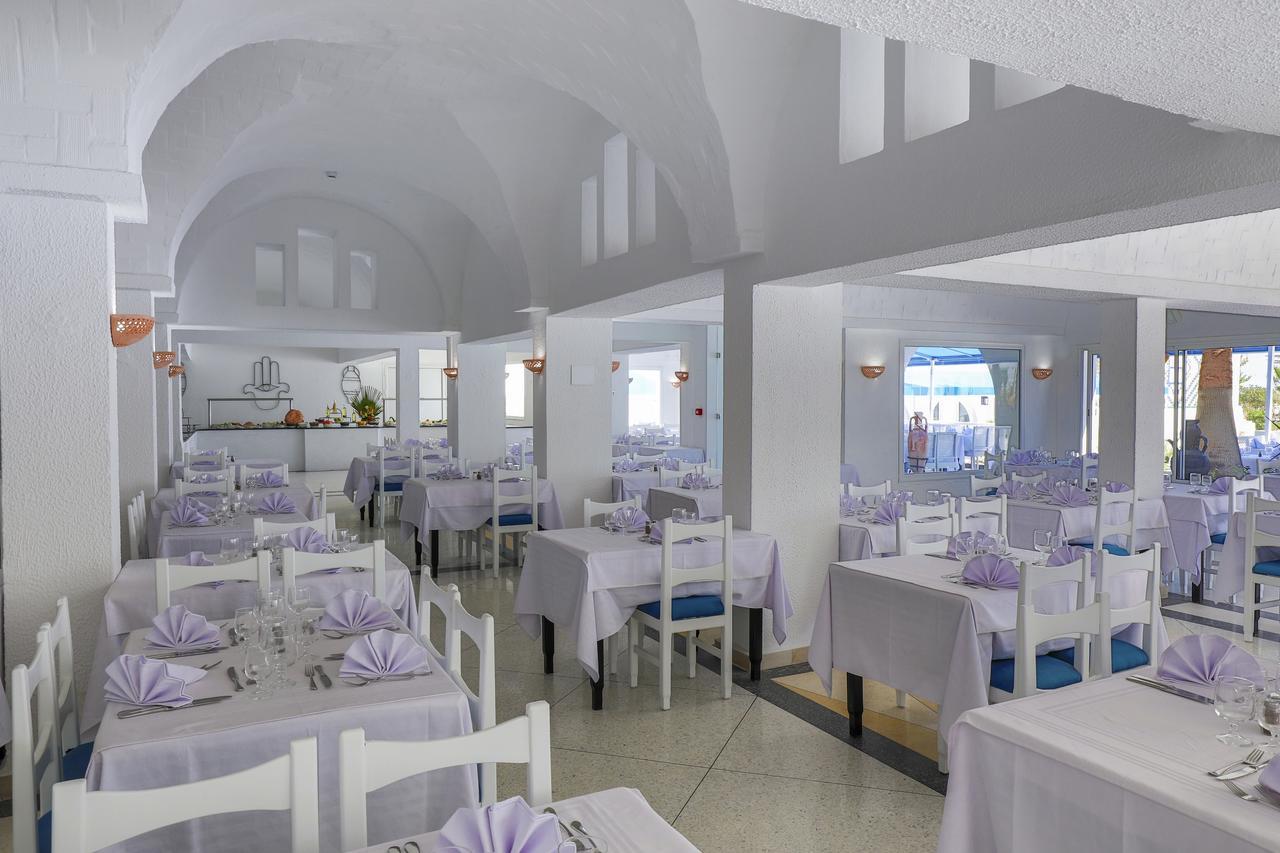 Hari Club Beach Resort Aghīr Dış mekan fotoğraf