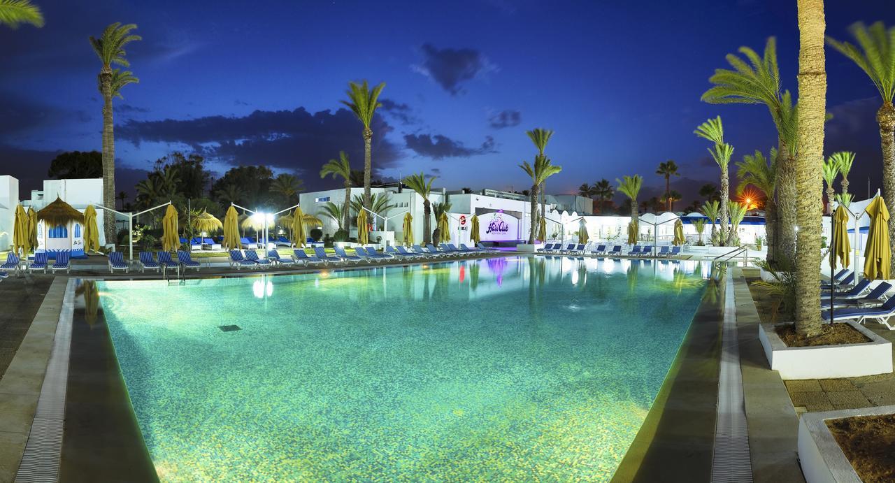 Hari Club Beach Resort Aghīr Dış mekan fotoğraf