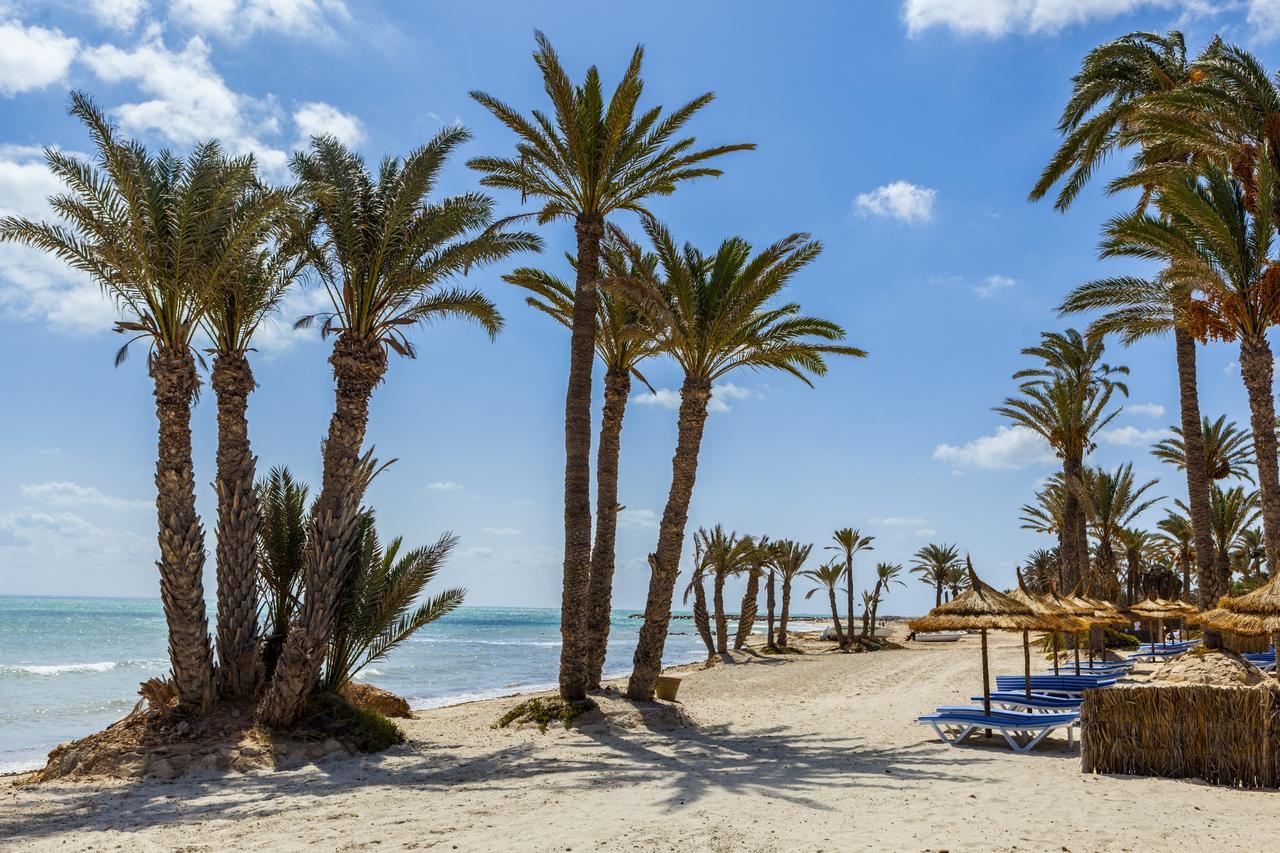 Hari Club Beach Resort Aghīr Dış mekan fotoğraf