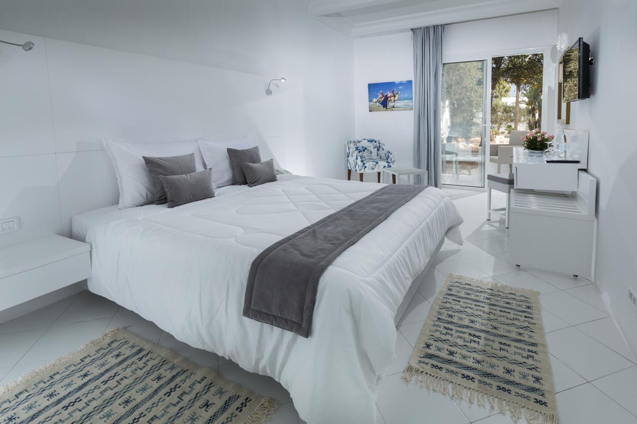 Hari Club Beach Resort Aghīr Dış mekan fotoğraf