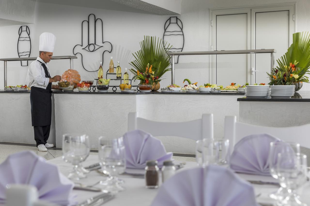 Hari Club Beach Resort Aghīr Dış mekan fotoğraf