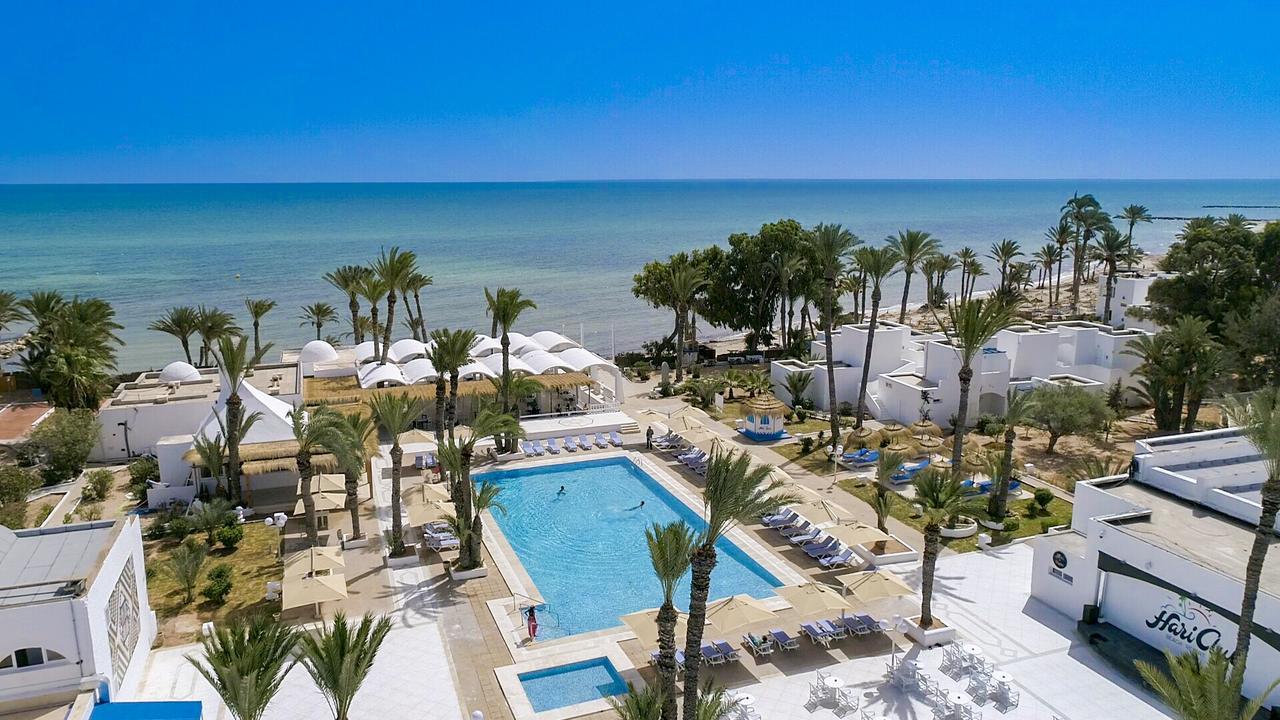 Hari Club Beach Resort Aghīr Dış mekan fotoğraf